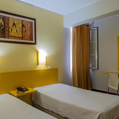 Residencial Chafariz /Queimada Hotel Funchal  Buitenkant foto