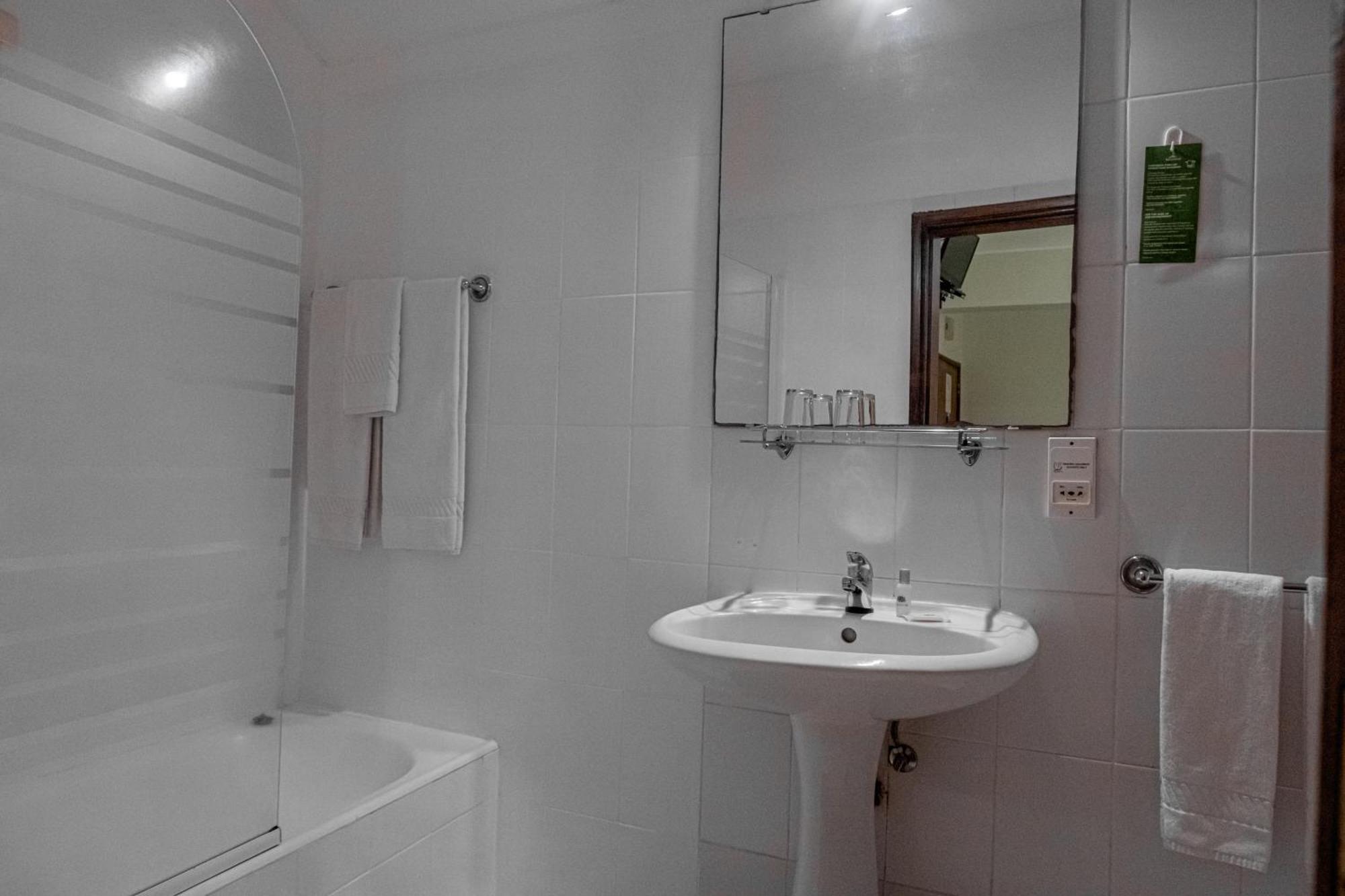 Residencial Chafariz /Queimada Hotel Funchal  Buitenkant foto
