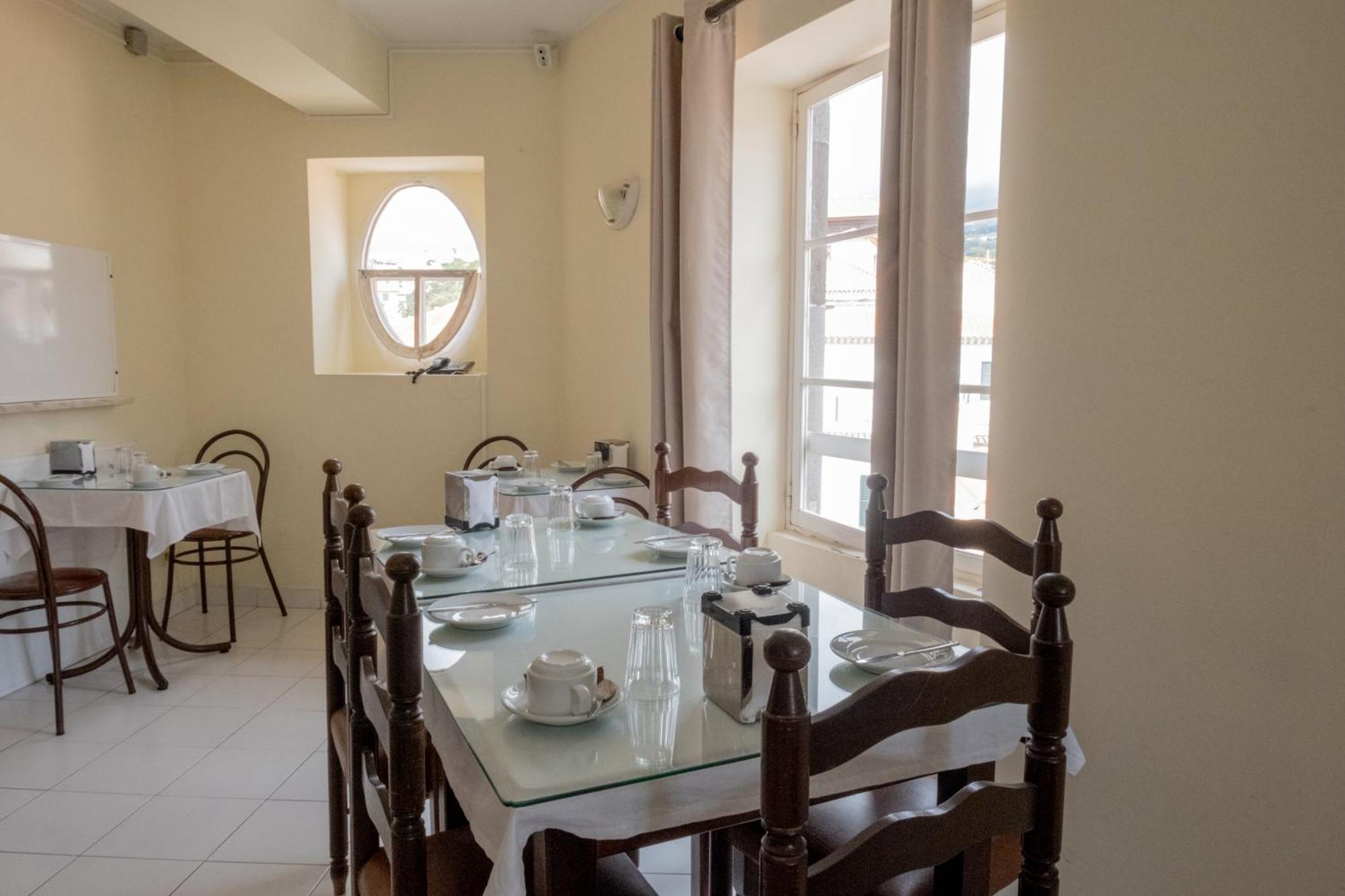 Residencial Chafariz /Queimada Hotel Funchal  Buitenkant foto